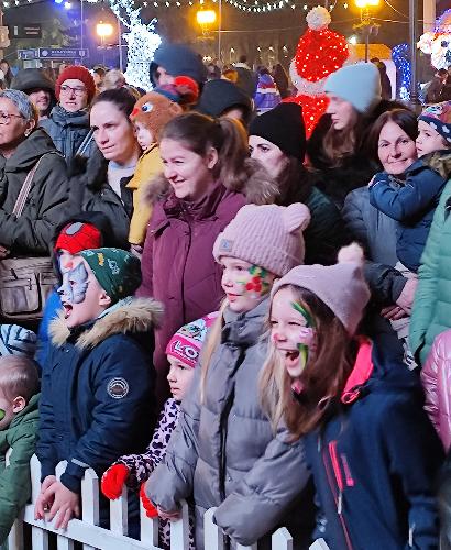 Новогодишње чаролије и клизалиште - новогодишљи програм за најмлађе